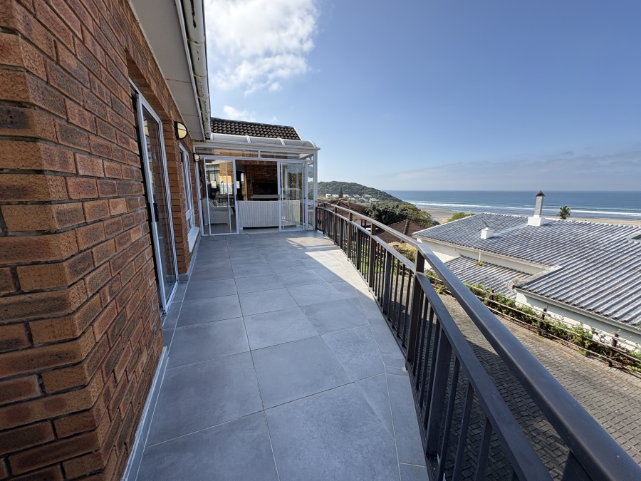 6 Bedroom Property for Sale in Cintsa East Eastern Cape